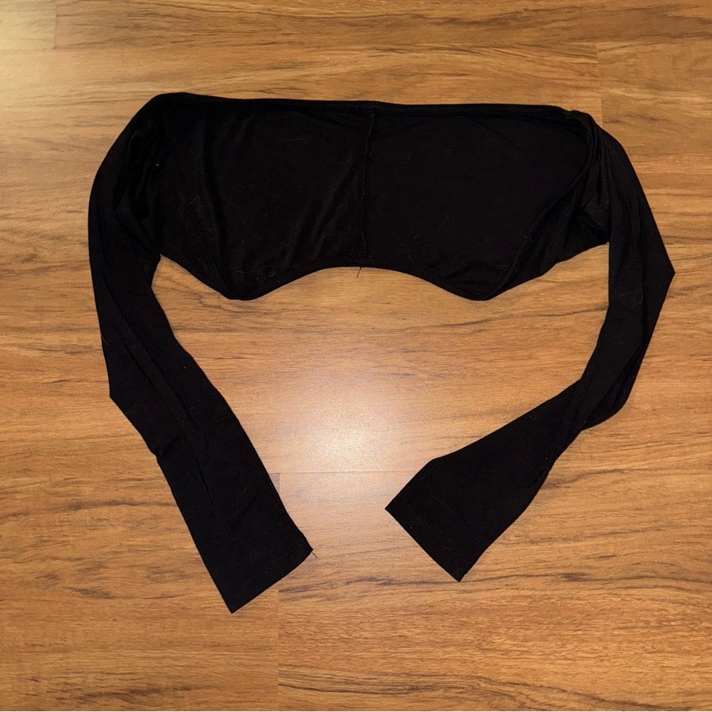Black Long Sleeve Crop Top